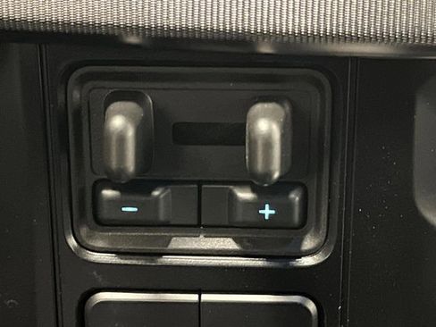 Used 2025 Ford F350 Platinum image 28