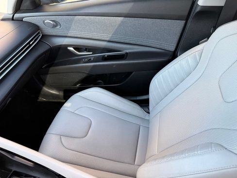 Used 2024 Hyundai Elantra Limited FWD image 37