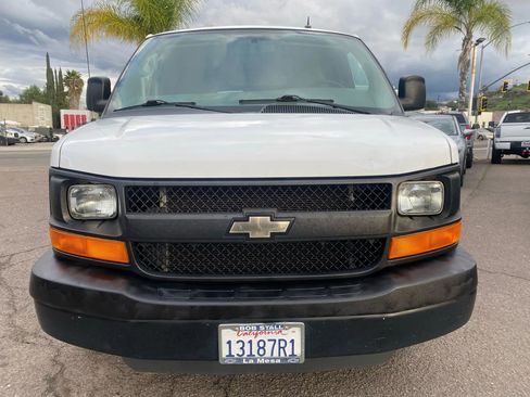 Used 2014 Chevrolet Express 1500 image 2