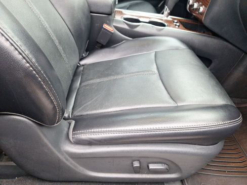 Used 2020 Nissan Pathfinder Platinum image 36