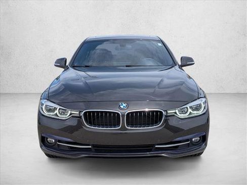 Used 2017 BMW 330i xDrive Sedan AWD/4WD image 2