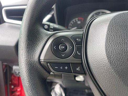 Used 2021 Toyota Corolla LE FWD image 16