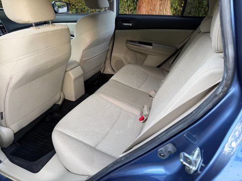 Used 2015 Subaru Crosstrek 2.0i Premium image 15