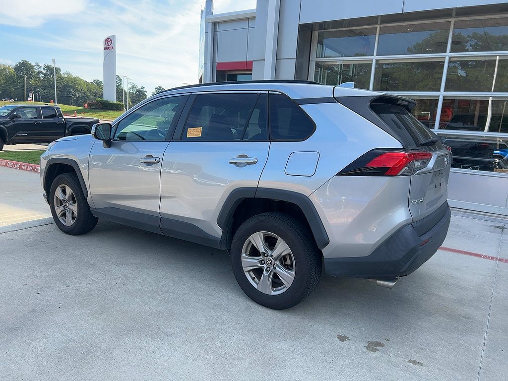Used 2023 Toyota RAV4 XLE FWD image 5