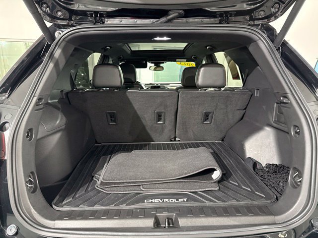 Used 2023 Chevrolet Equinox Premier FWD image 9