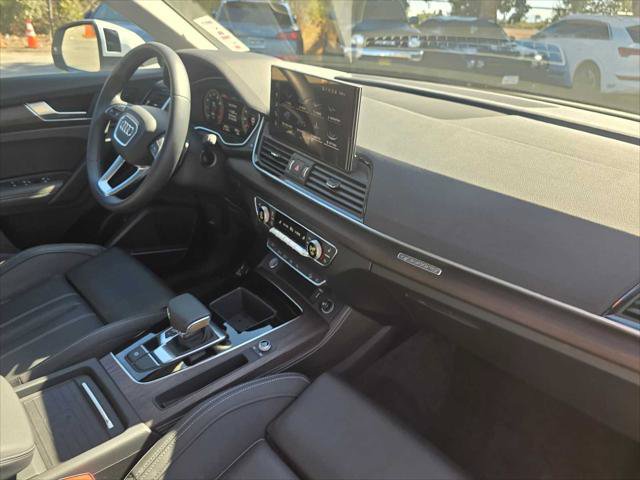 Used 2023 Audi Q5 2.0T Prestige w/ Prestige Package AWD/4WD image 11