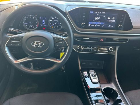 Used 2023 Hyundai Sonata SE w/ Cargo Package FWD image 16