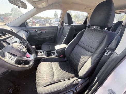 Used 2017 Nissan Rogue S AWD/4WD image 6