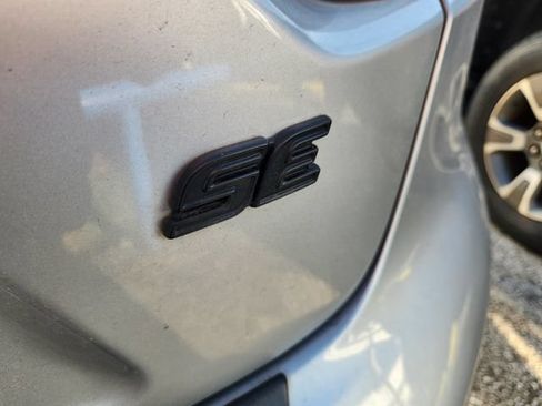 Used 2022 Toyota Corolla SE FWD image 8