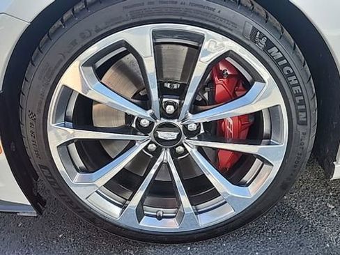 Used 2018 Cadillac CTS V w/ Carbon Fiber Package RWD image 4