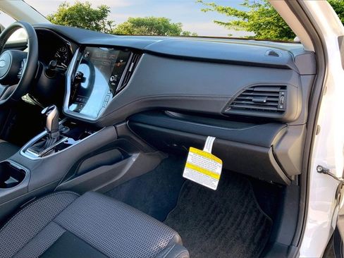 Certified 2025 Subaru Outback Premium image 26