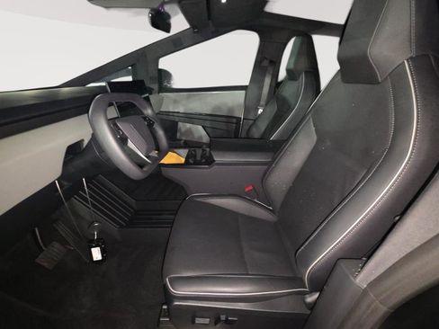 Used 2026 Tesla Cybertruck AWD Crew Cab image 4