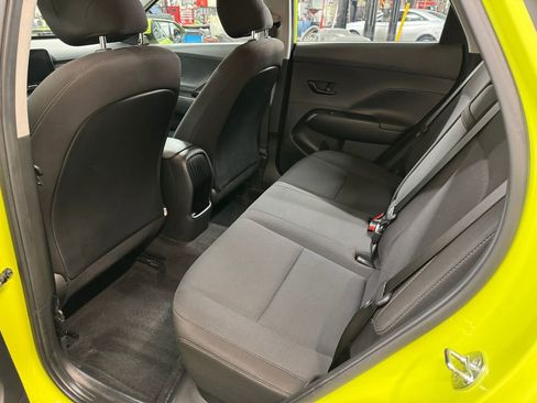 Used 2024 Hyundai Kona SE image 15