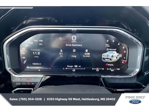 Used 2026 GMC Sierra 1500 SLT image 15