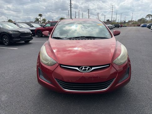 Used 2016 Hyundai Elantra SE image 2