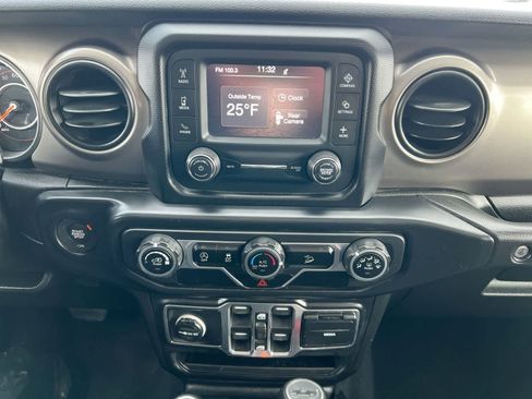 Used 2020 Jeep Wrangler Unlimited Sport S image 27