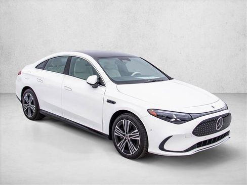 New 2026 Mercedes-Benz CLA 250+ image 3