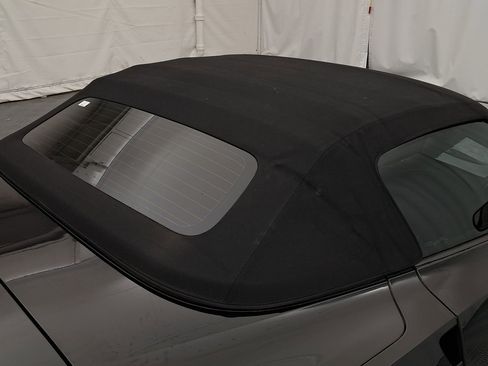 Used 2018 Chevrolet Corvette Stingray Convertible w/ 1LT image 10