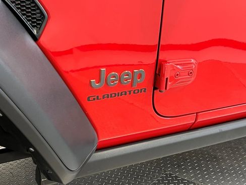 Certified 2022 Jeep Gladiator Mojave w/ LED Lighting Group image 11