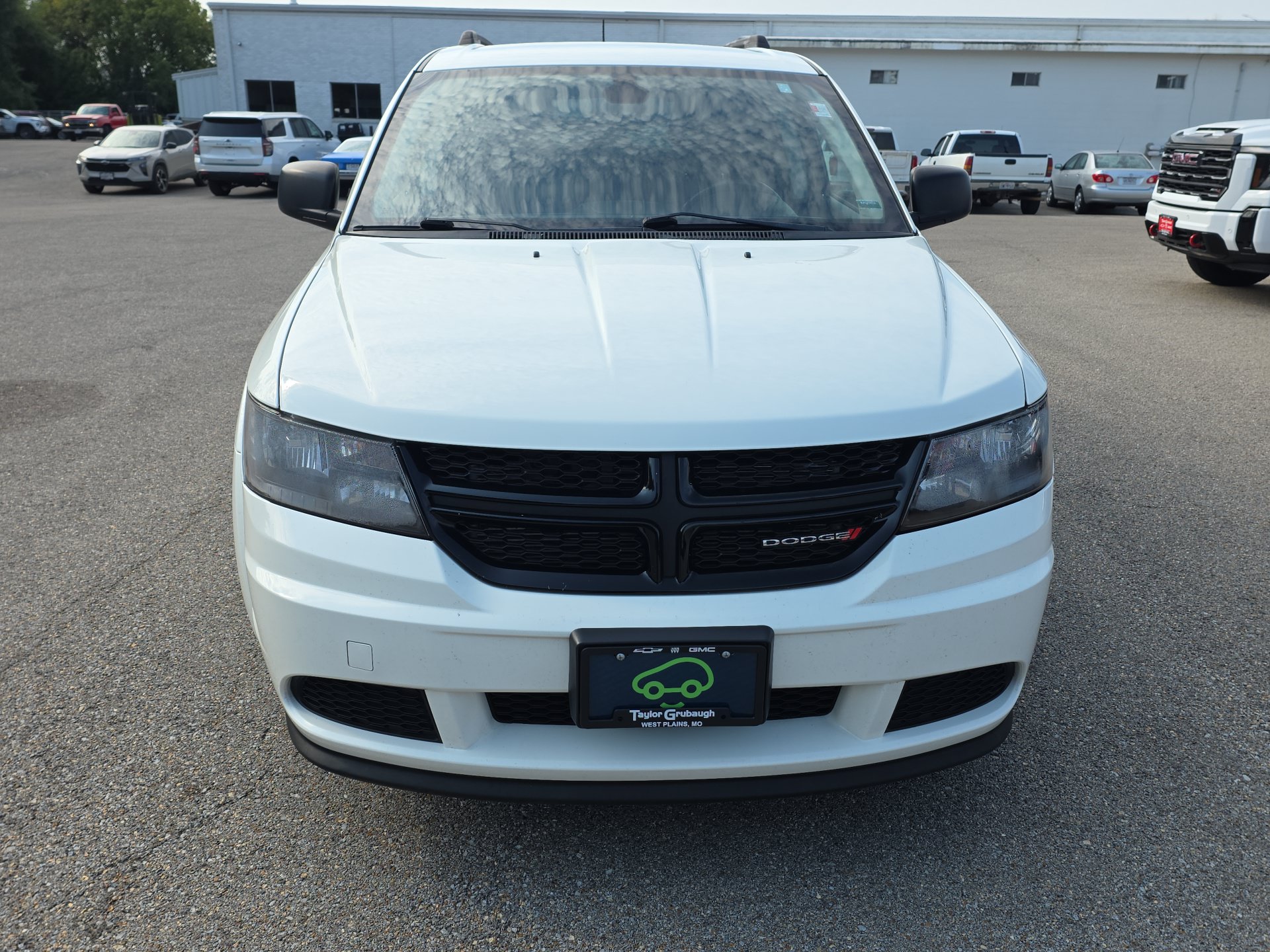 Used 2020 Dodge Journey SE w/ SE Popular Equipment Group FWD image 3