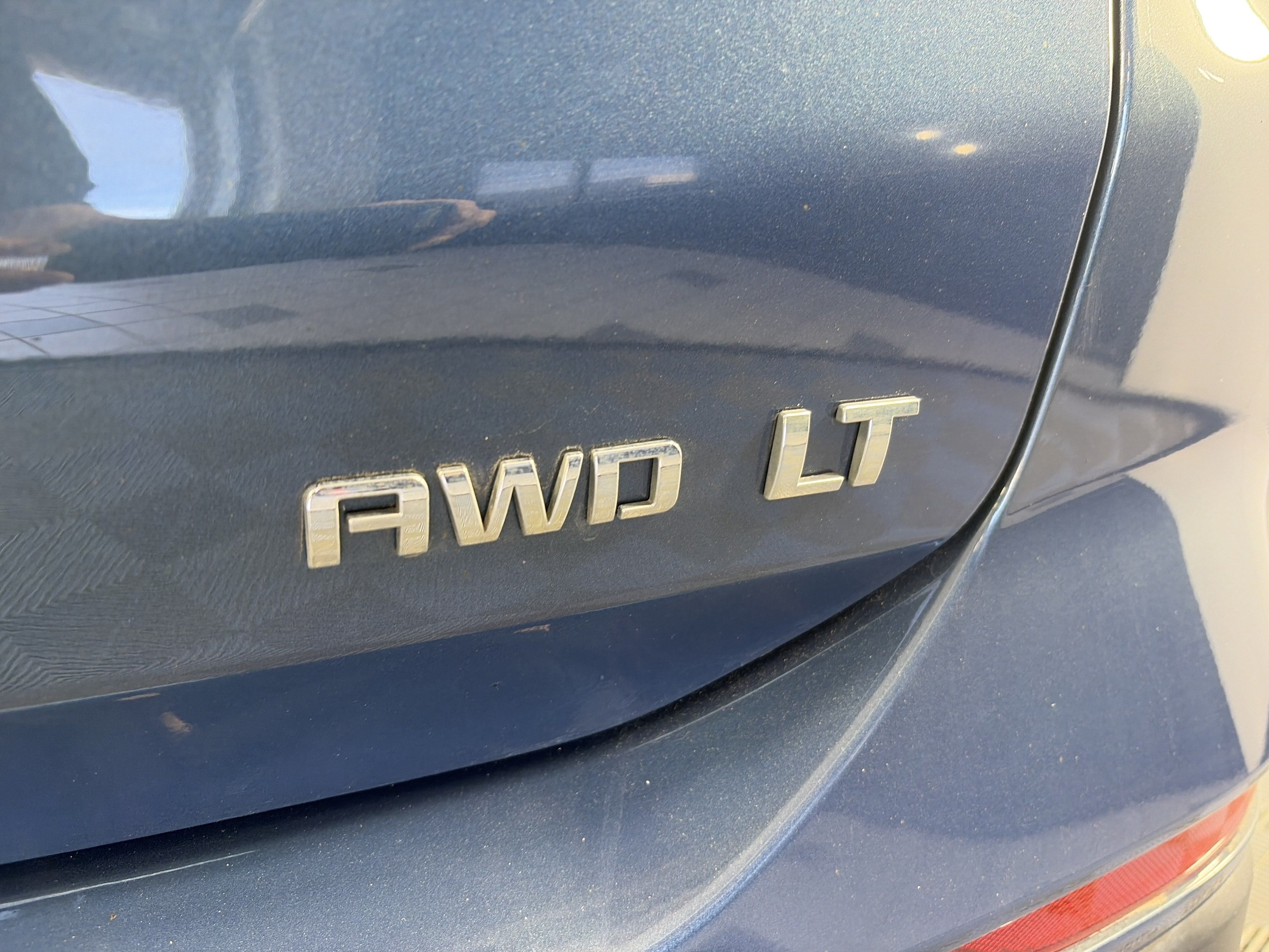 Used 2024 Chevrolet Equinox LT w/ LPO, Floor Liner Package AWD/4WD image 17