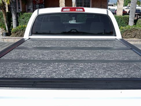 Used 2015 Toyota Tundra SR5 image 8