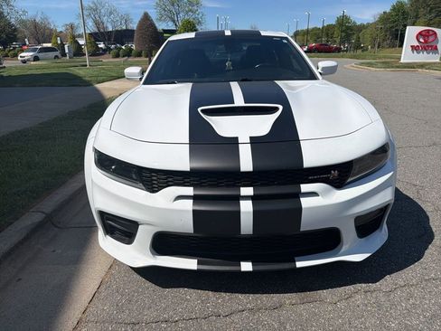 Used 2022 Dodge Charger Scat Pack RWD image 3