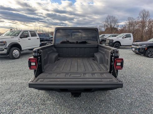 Used 2022 Jeep Gladiator Mojave w/ LED Lighting Group image 13