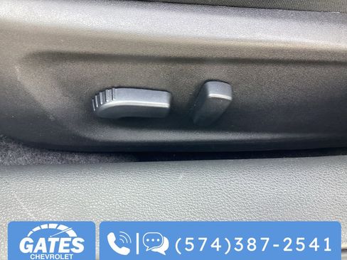 Used 2025 Nissan Altima 2.5 SV image 14