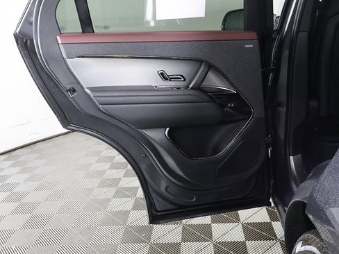 Used 2023 Land Rover Range Rover Sport SE Dynamic image 27