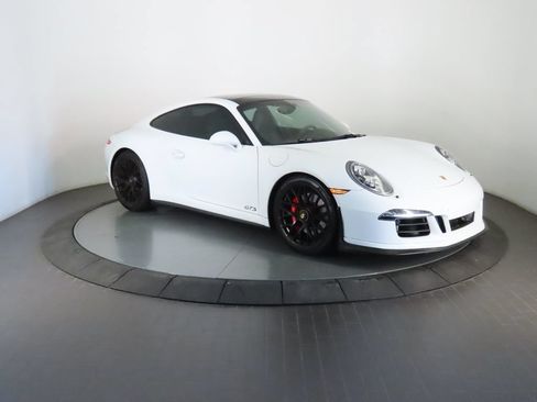 Used 2015 Porsche 911 Carrera GTS RWD image 9
