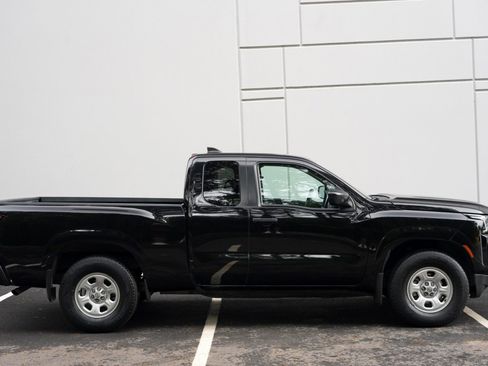 Used 2023 Nissan Frontier S w/ Technology Package RWD image 41