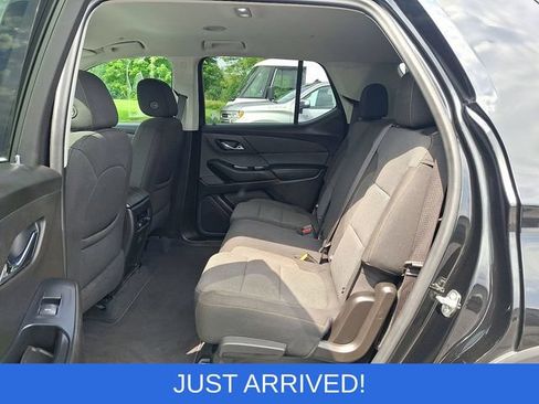 Used 2021 Chevrolet Traverse LS AWD/4WD image 22