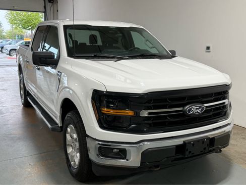 Used 2025 Ford F150 XLT w/ Equipment Group 301A Standard AWD/4WD image 5