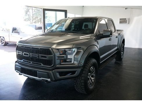 Used 2018 Ford F150 Raptor w/ Equipment Group 802A Luxury image 3