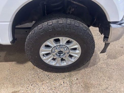 Used 2022 Ford F250 XLT w/ XLT Value Package image 29