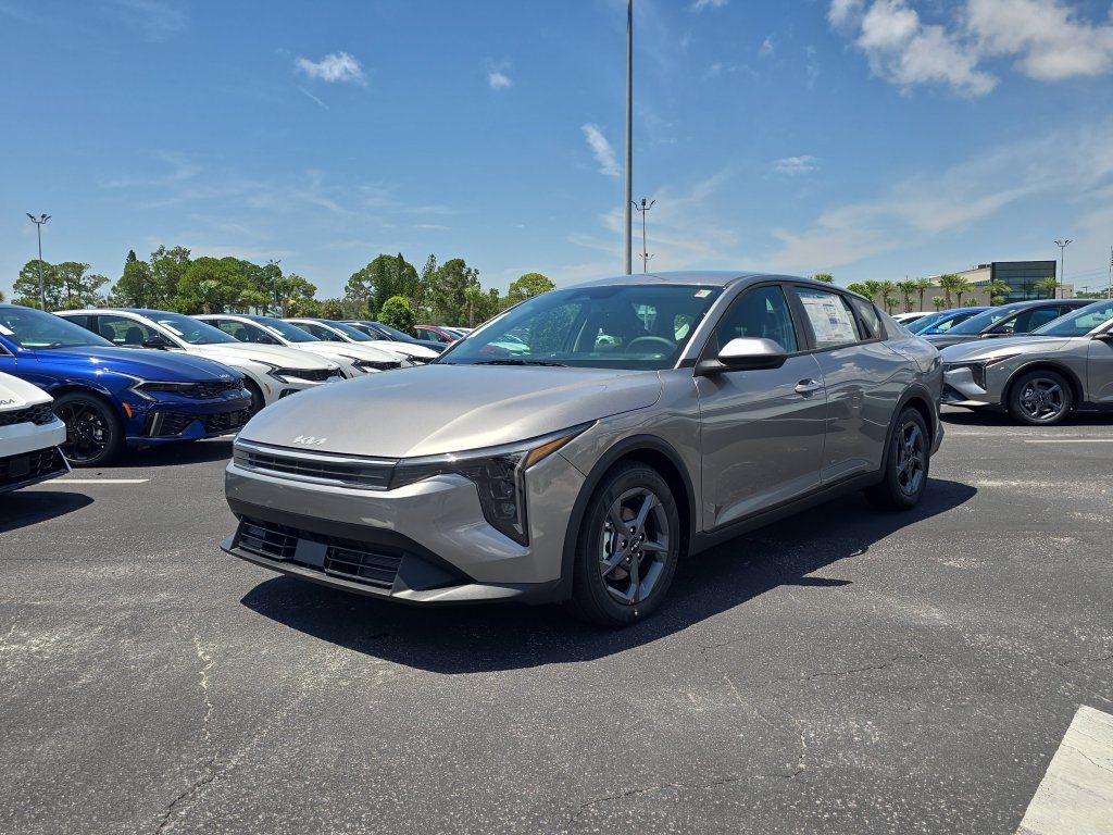New 2026 Kia K4 FWD image 4