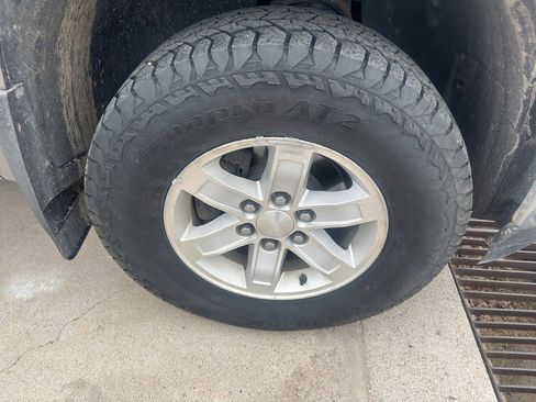 Used 2012 GMC Sierra 1500 SLE w/ Power Tech Package image 4