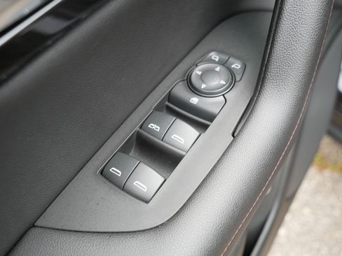 Used 2021 Chevrolet Blazer RS AWD/4WD image 18
