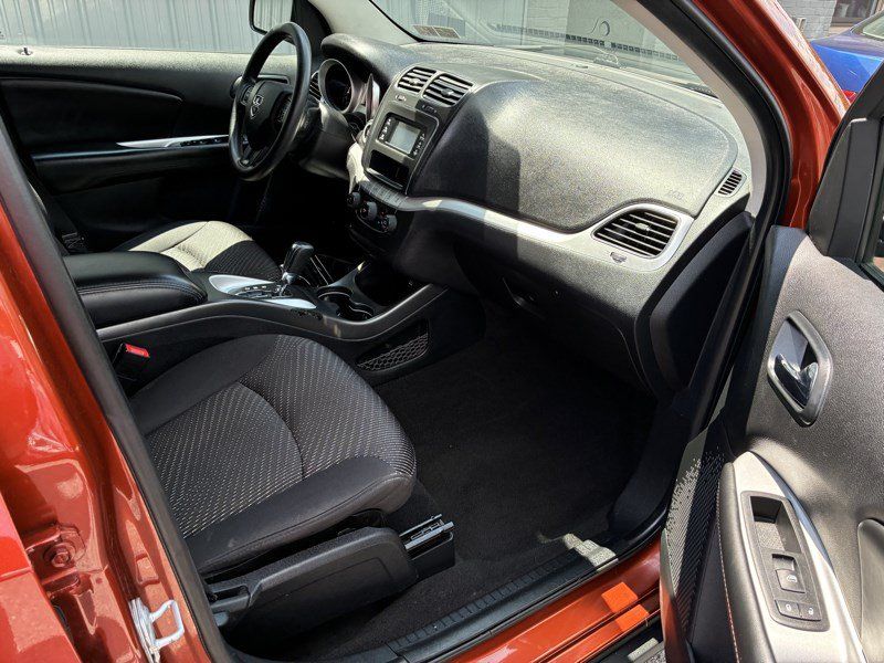 Used 2014 Dodge Journey SXT w/ Flexible Seating Group AWD/4WD image 16