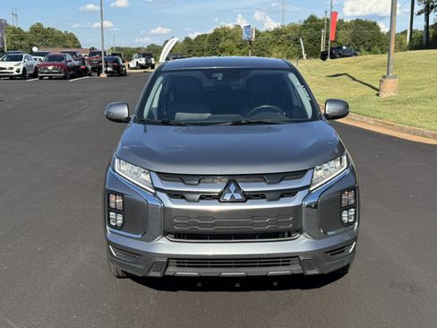 Used 2024 Mitsubishi Outlander Sport SE AWD/4WD image 2