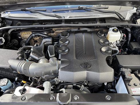 Used 2023 Toyota 4Runner SR5 Premium w/ Moonroof Package image 8