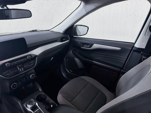 Used 2022 Ford Escape SE FWD image 22