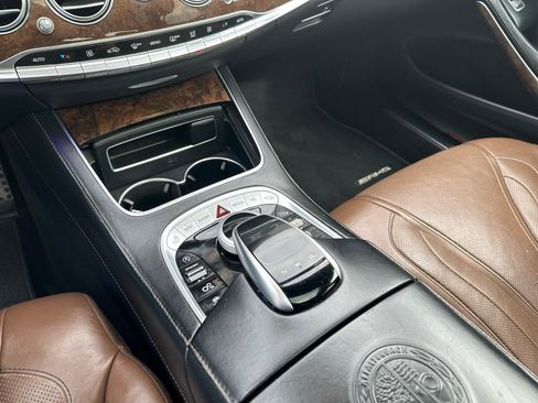 Used 2018 Mercedes-Benz S 63 AMG AMG S 63 4MATIC Sedan w/ Driver Assistance Package image 14