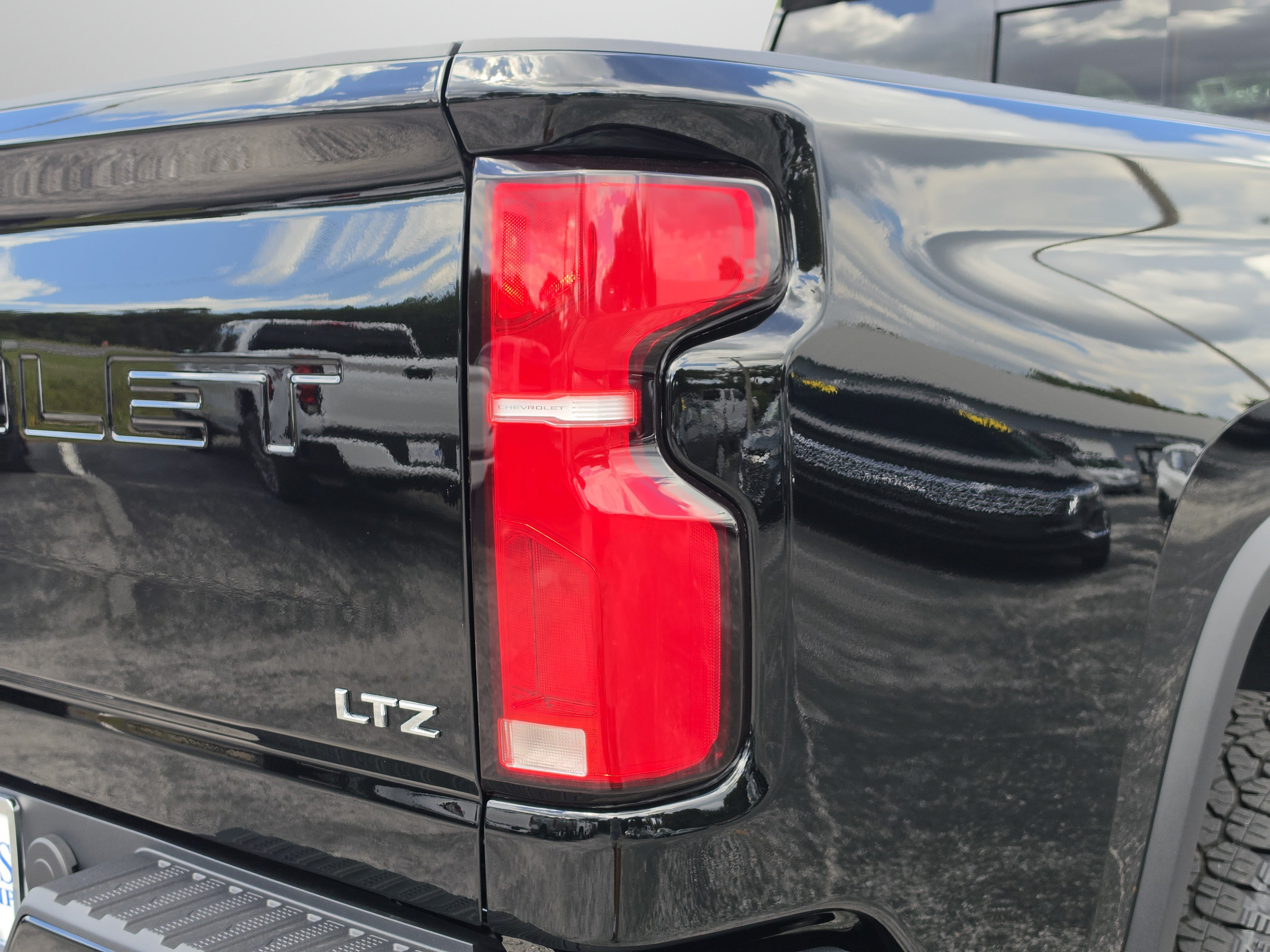 New 2026 Chevrolet Silverado 2500 LTZ w/ Z71 Chrome Sport Edition AWD/4WD image 14