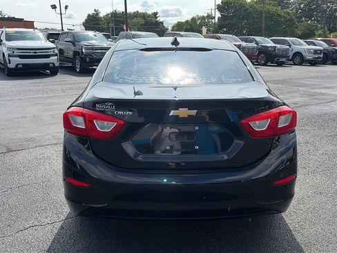 Used 2017 Chevrolet Cruze LS FWD image 4