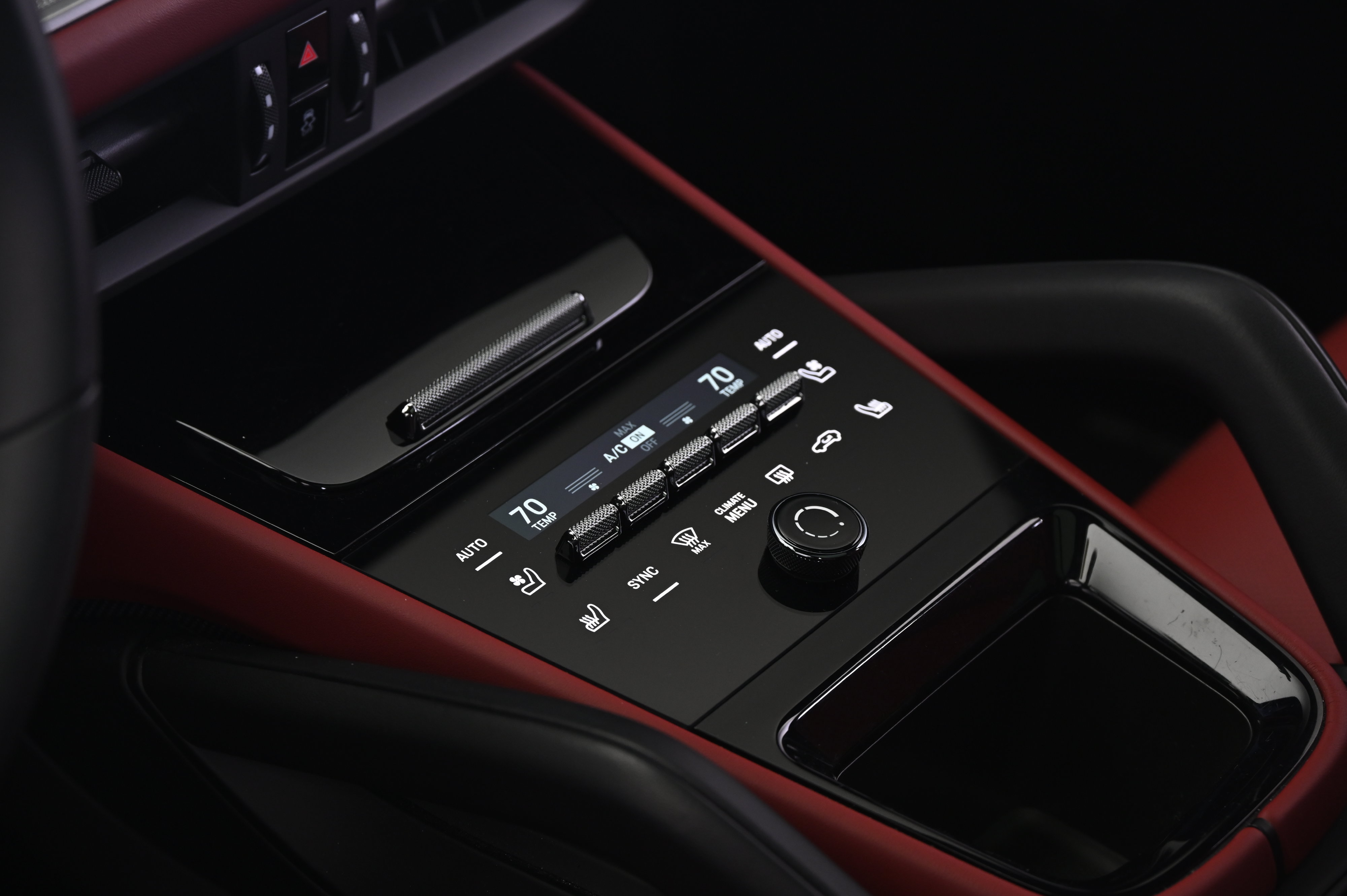 Certified 2025 Porsche Cayenne S AWD/4WD image 34