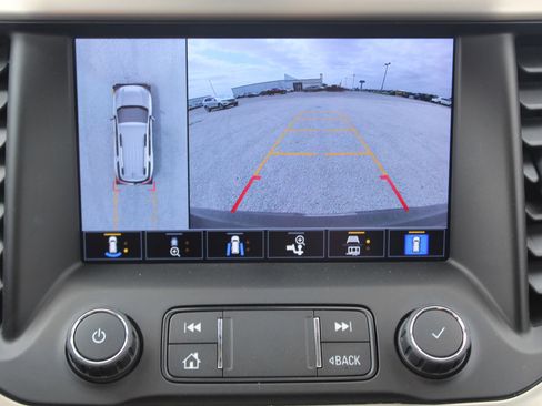 Used 2022 GMC Acadia Denali w/ Denali Ultimate Package AWD/4WD image 13