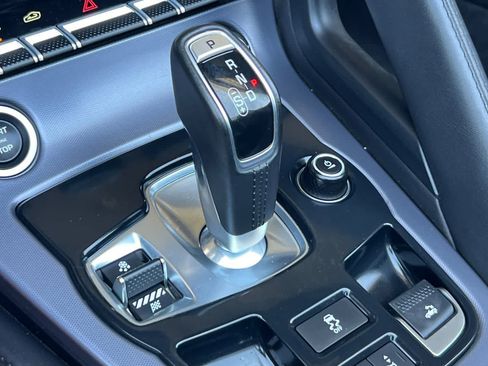 Used 2020 Jaguar F-TYPE Convertible RWD image 28