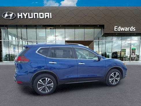Used 2019 Nissan Rogue SV w/ Premium Package image 10